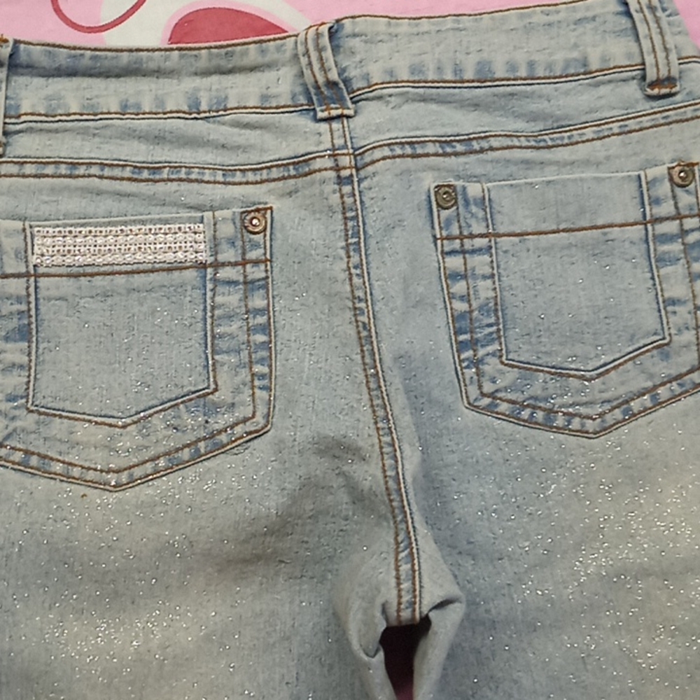 Jeans - Picture 3 of 4